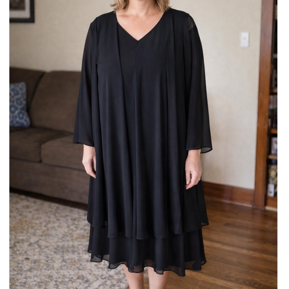 Jones New York Elegant Black Chiffon Sheer Sleeve Cape Dress NEW